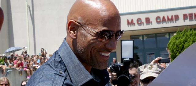 Dwayne Johnson: Gwiazda WWE i Filmów Akcji