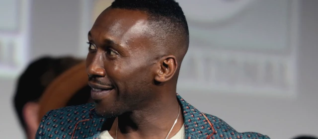 Profil astrologiczny Mahershala Ali: Wgląd w Wodnika